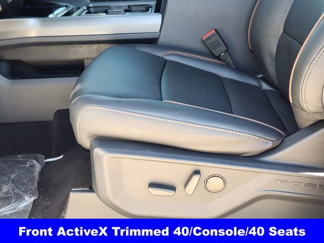 New 2026 Ford F250 Lariat w/ Black Appearance Package image 25