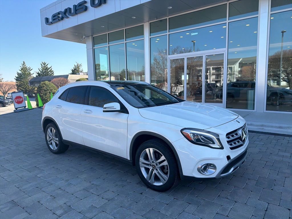 Used 2018 Mercedes-Benz GLA 250 4MATIC image 3
