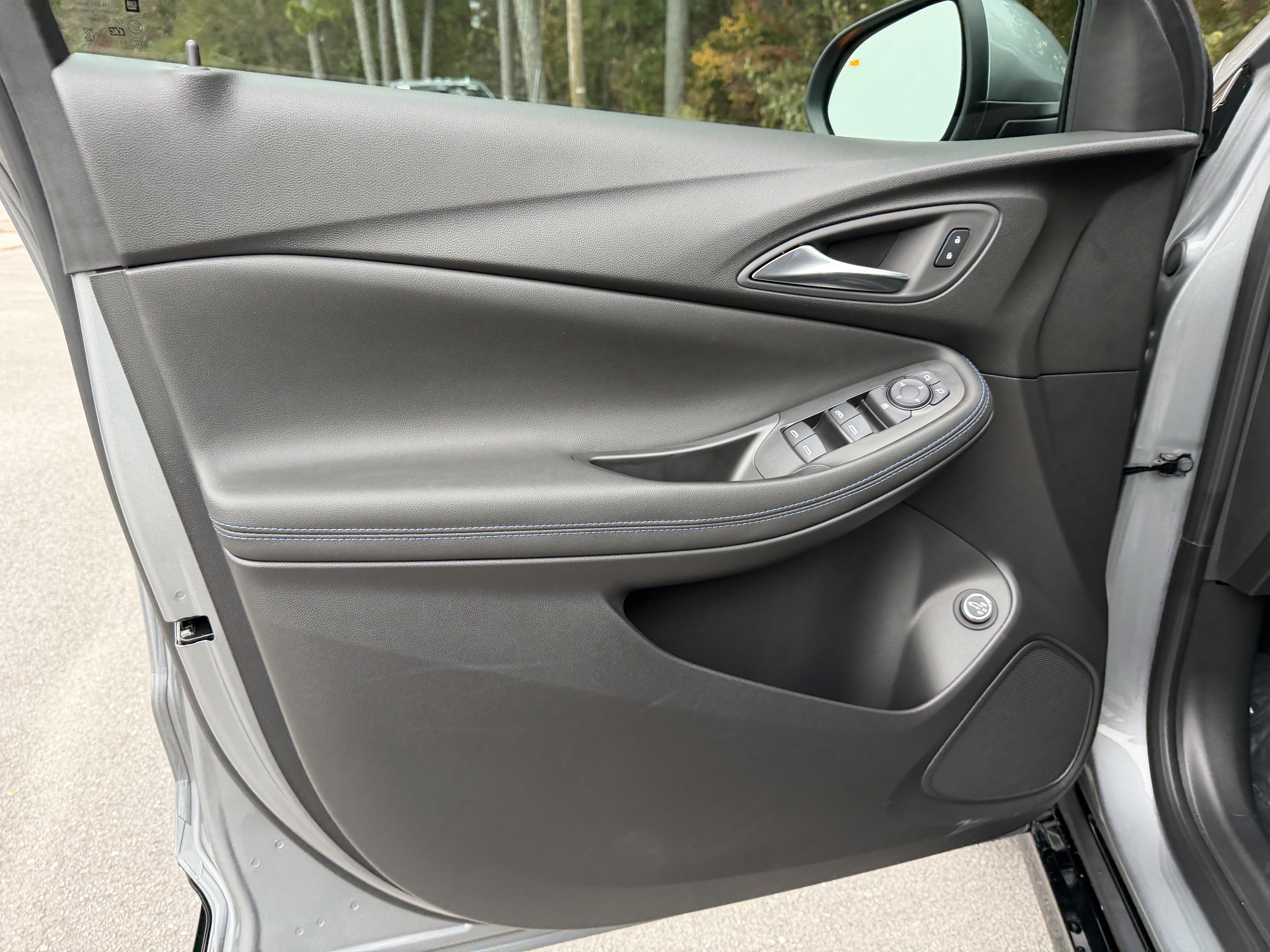 New 2026 Buick Encore GX Sport Touring w/ Advanced Technology Package FWD image 9