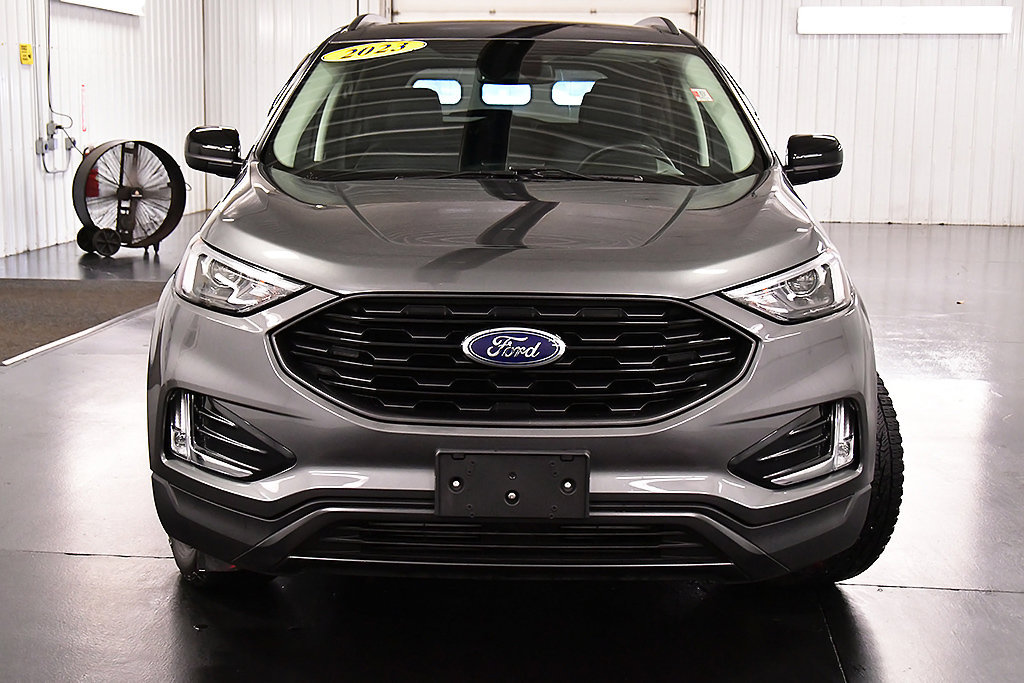 Used 2023 Ford Edge SEL w/ Sport Appearance Package AWD/4WD image 2