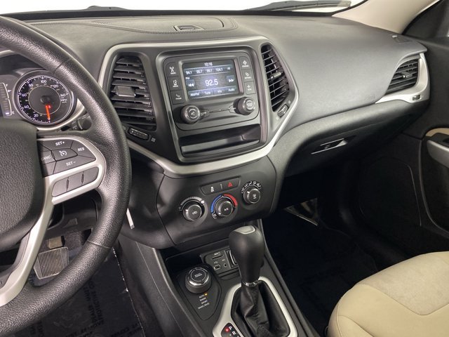 Used 2017 Jeep Cherokee Sport AWD/4WD image 23