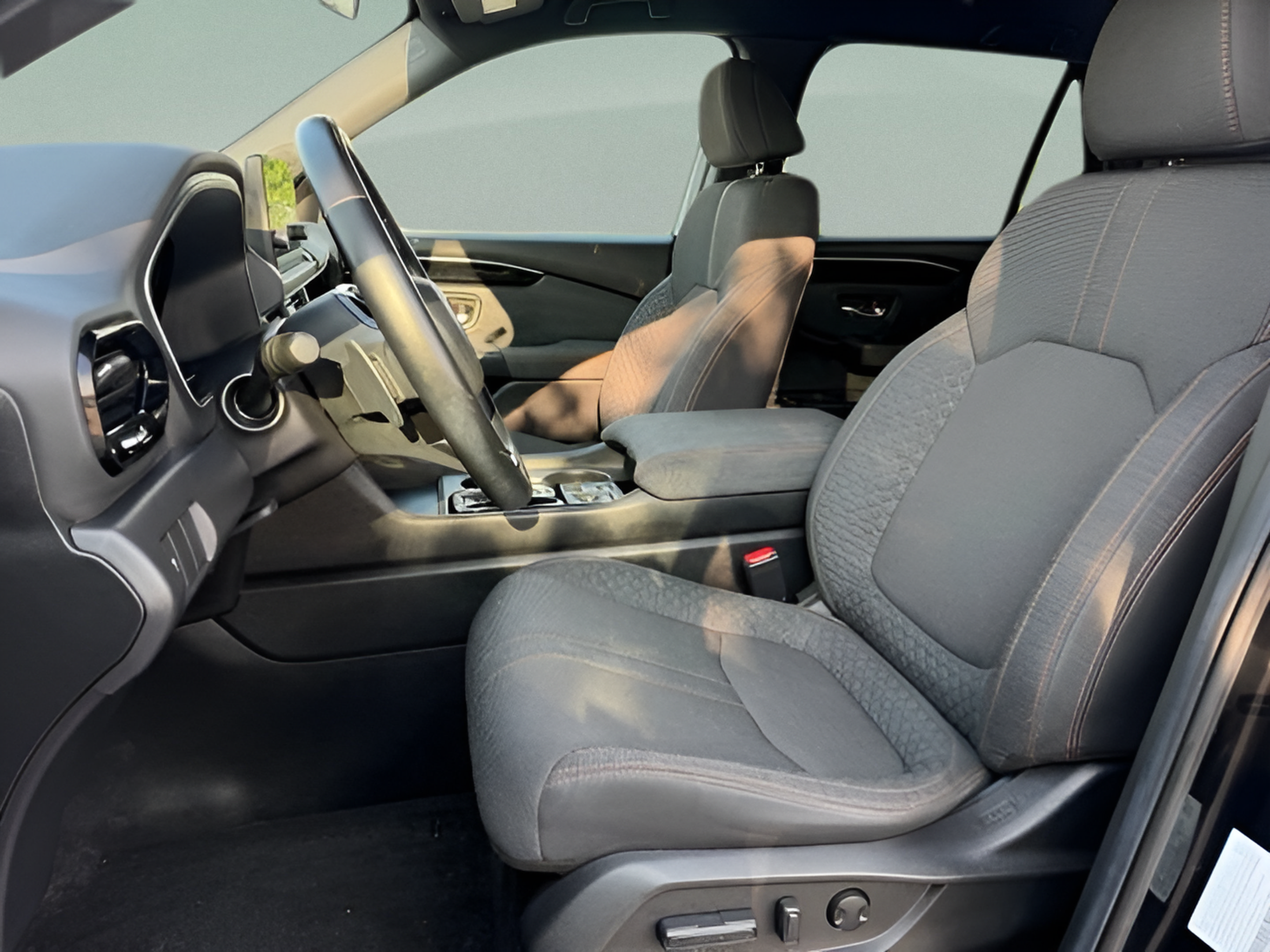 Certified 2025 Honda Pilot Sport image 22