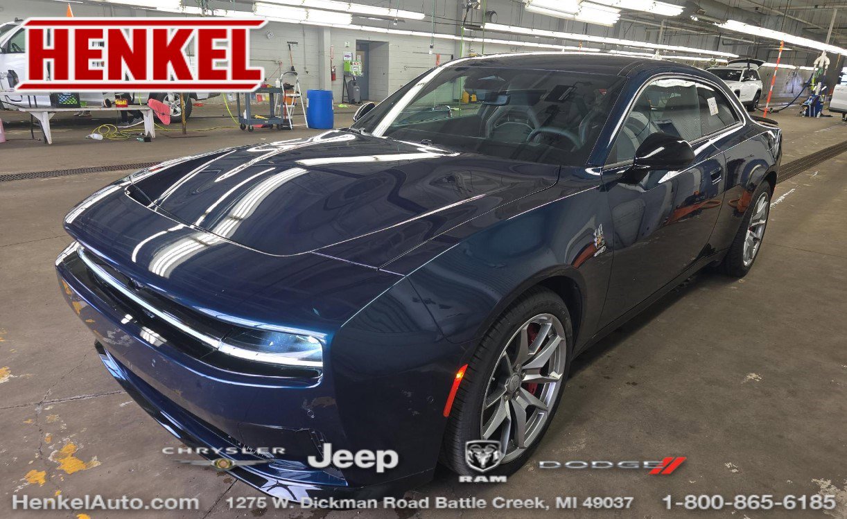 Used 2024 Dodge Charger Daytona Scat Pack w/ Plus Group AWD/4WD image 1
