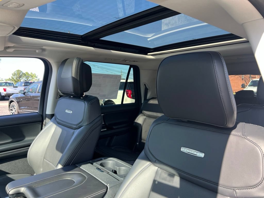 New 2026 Ford Expedition Max Platinum w/ Driver's Package AWD/4WD image 15