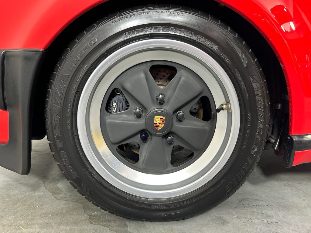 Used 1987 Porsche 911 Carrera RWD image 11