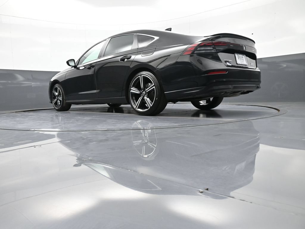 Used 2025 Honda Accord Sport image 31