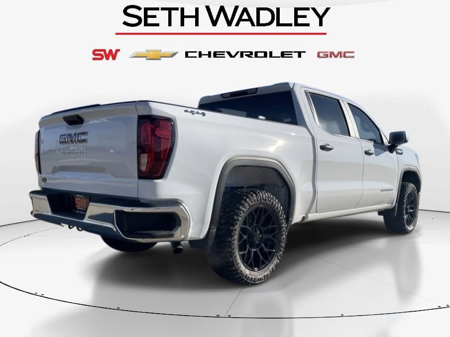 New 2025 GMC Sierra 1500 Pro image 3