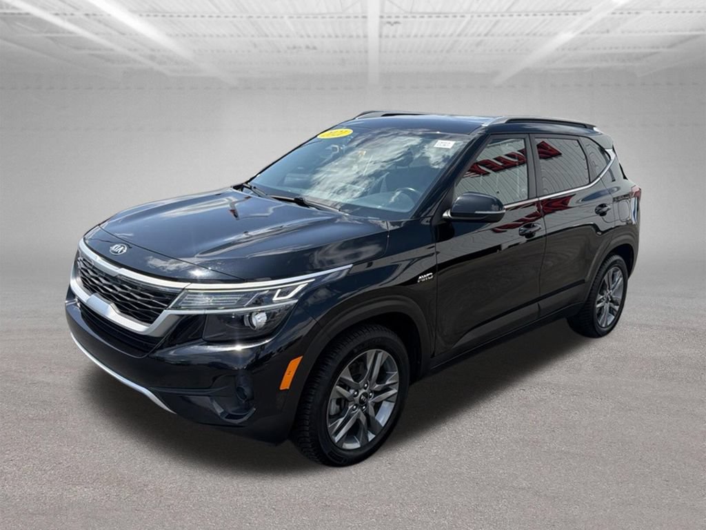 Used 2021 Kia Seltos S AWD/4WD image 3