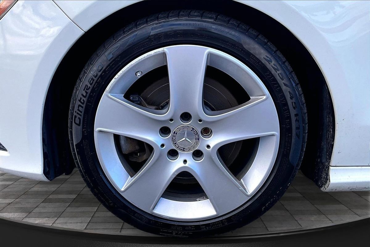 Used 2015 Mercedes-Benz CLA 250 image 36