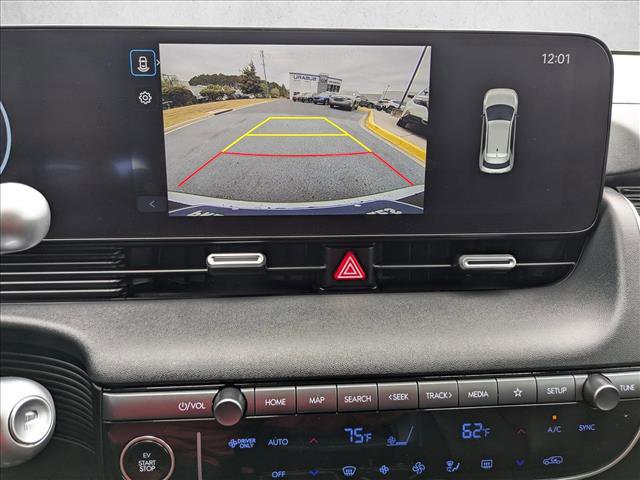 Used 2025 Hyundai Ioniq 5 SEL image 18