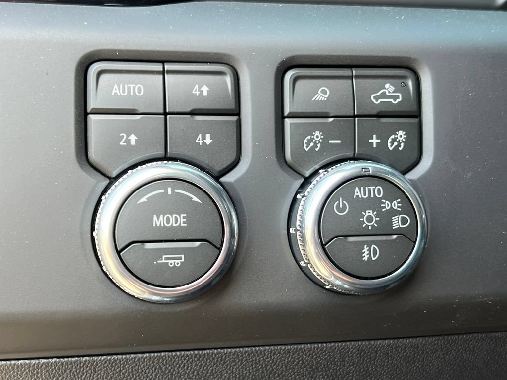 New 2026 GMC Sierra 2500 AT4 w/ AT4 Premium Plus Package AWD/4WD image 28