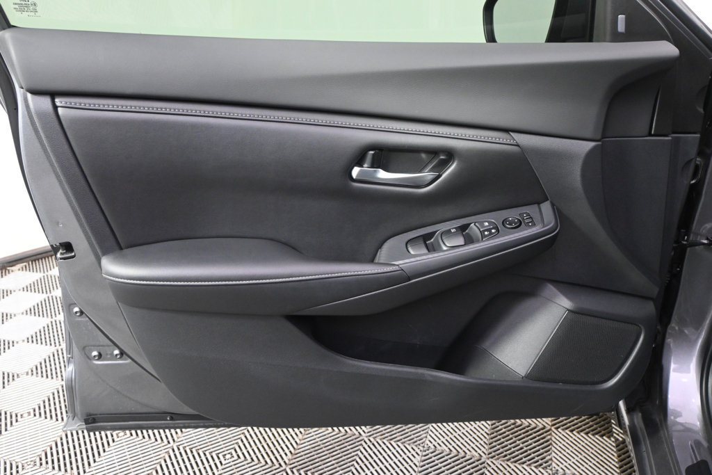 Used 2022 Nissan Sentra SV FWD image 22