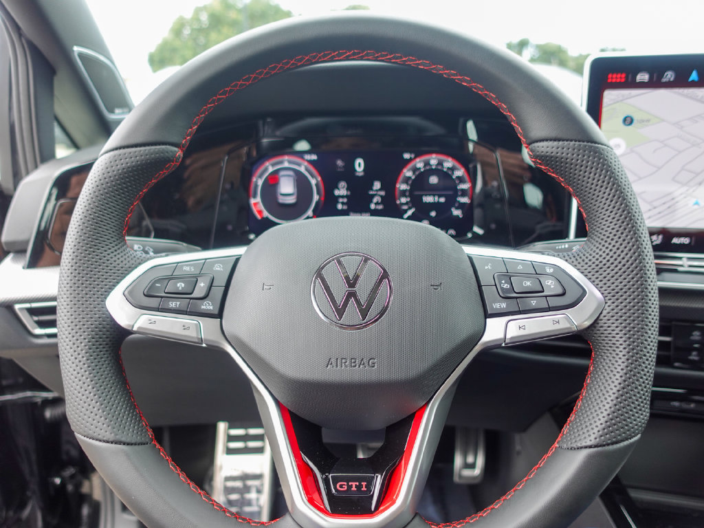 New 2026 Volkswagen GTI SE FWD image 12