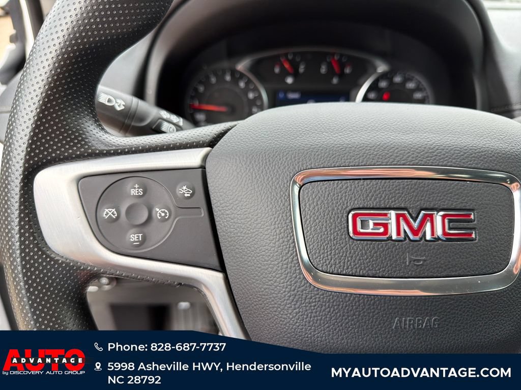 Used 2024 GMC Terrain SLE AWD/4WD image 23