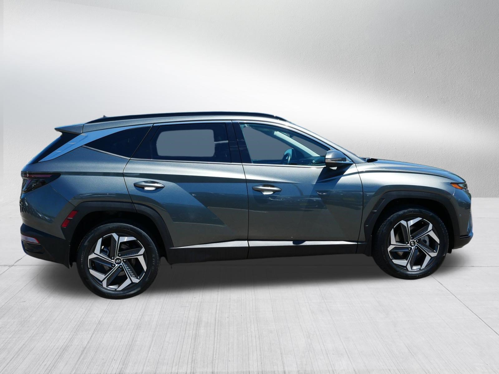 Certified 2023 Hyundai Tucson Limited AWD/4WD image 8