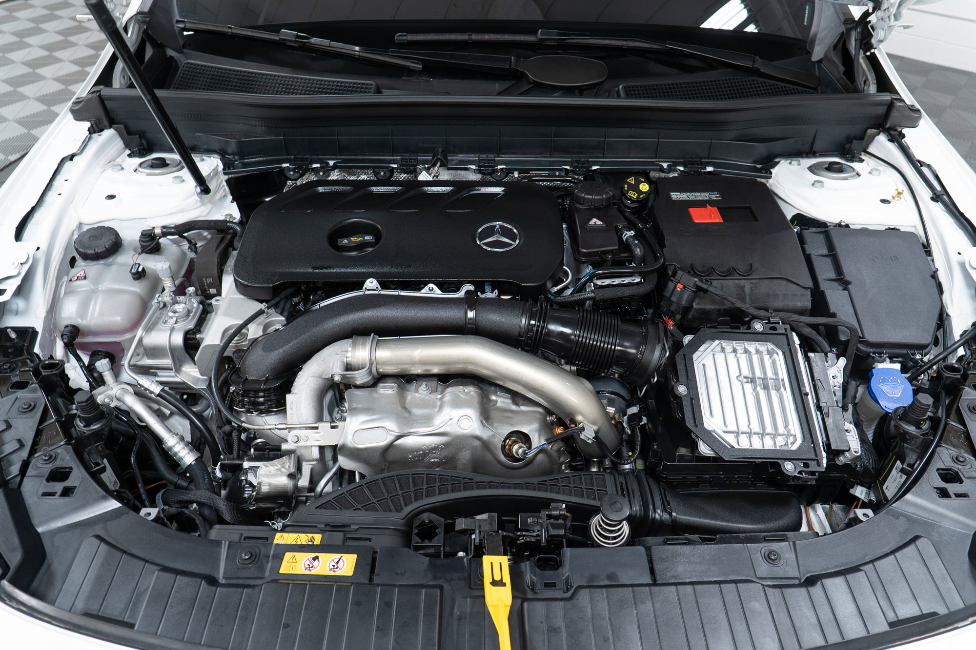 New 2026 Mercedes-Benz GLB 250 4MATIC image 9