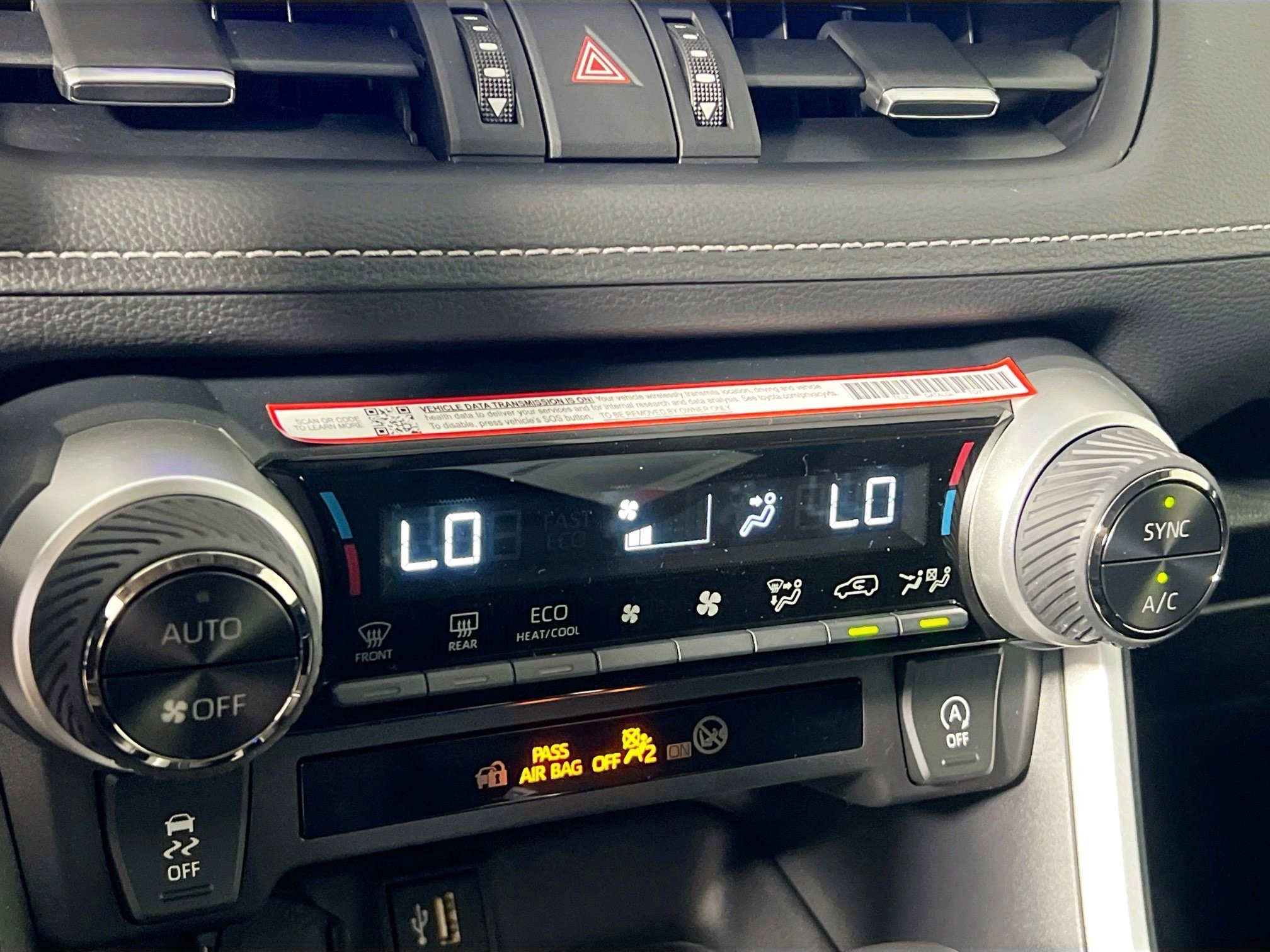 Used 2025 Toyota RAV4 XLE Premium image 27