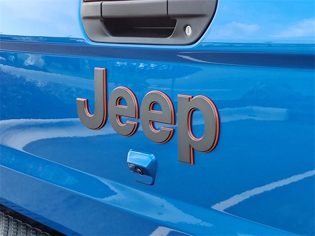 New 2025 Jeep Gladiator Mojave w/ Convenience Group image 9