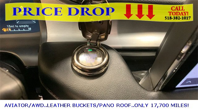 Used 2023 Lincoln Aviator AWD w/ Premium Package image 40