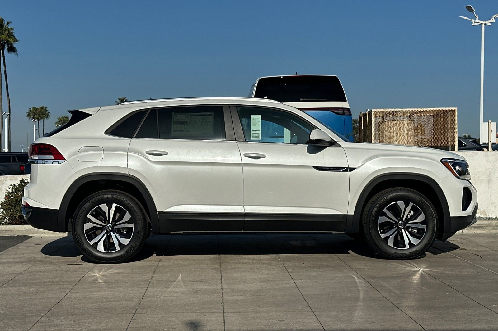 New 2026 Volkswagen Atlas Cross Sport SE image 4