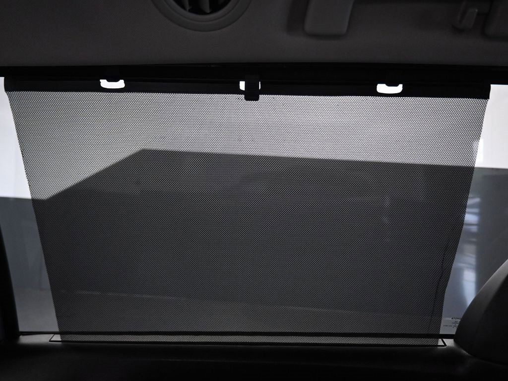 Used 2020 Toyota Sienna SE Premium image 36