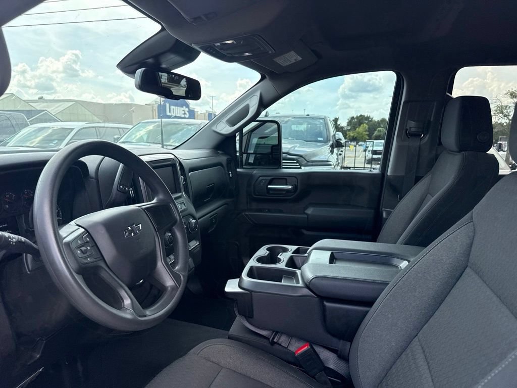 Used 2025 Chevrolet Silverado 2500 Custom AWD/4WD image 14