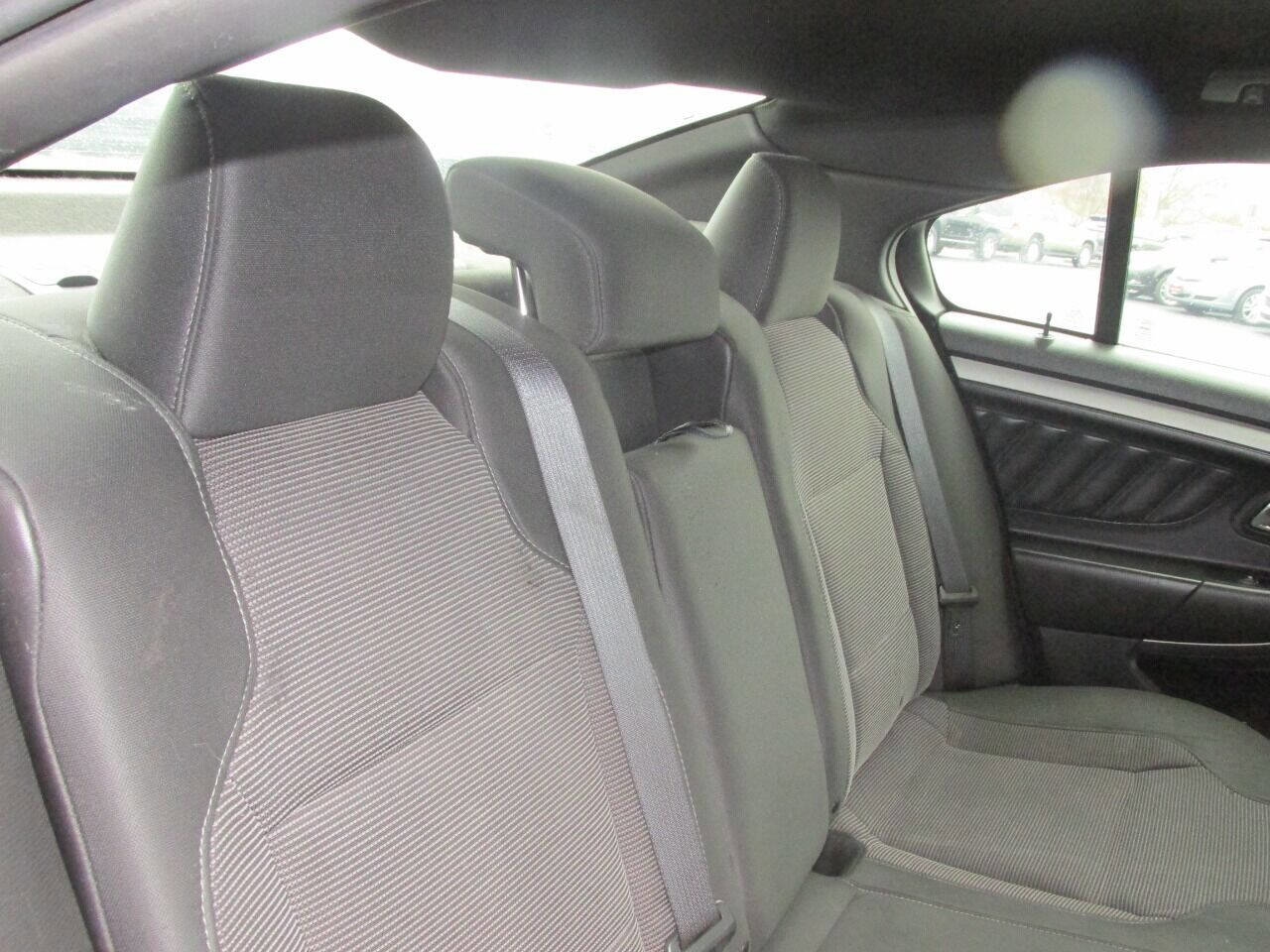 Used 2013 Ford Taurus SEL image 21