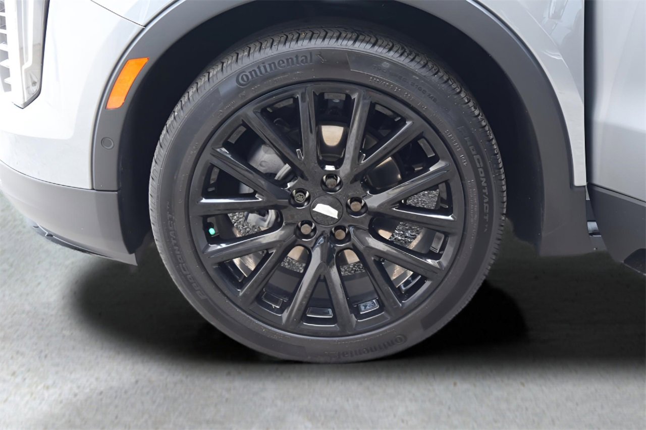 Certified 2023 Cadillac XT4 Sport w/ Enhanced Visibility Package image 29