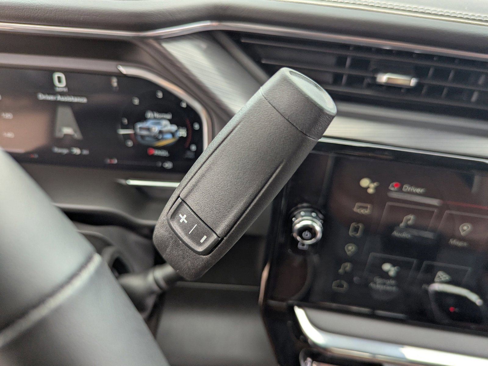 Used 2026 GMC Sierra 3500 Denali Ultimate image 33