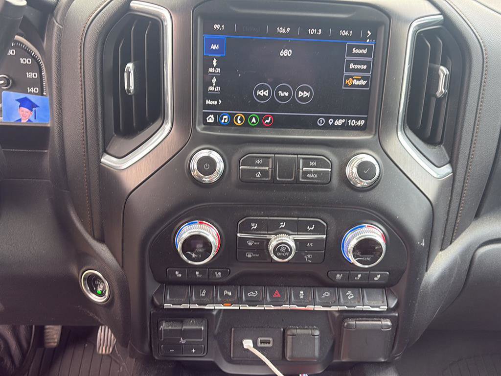 Used 2020 GMC Sierra 3500 AT4 w/ AT4 Premium Package image 10