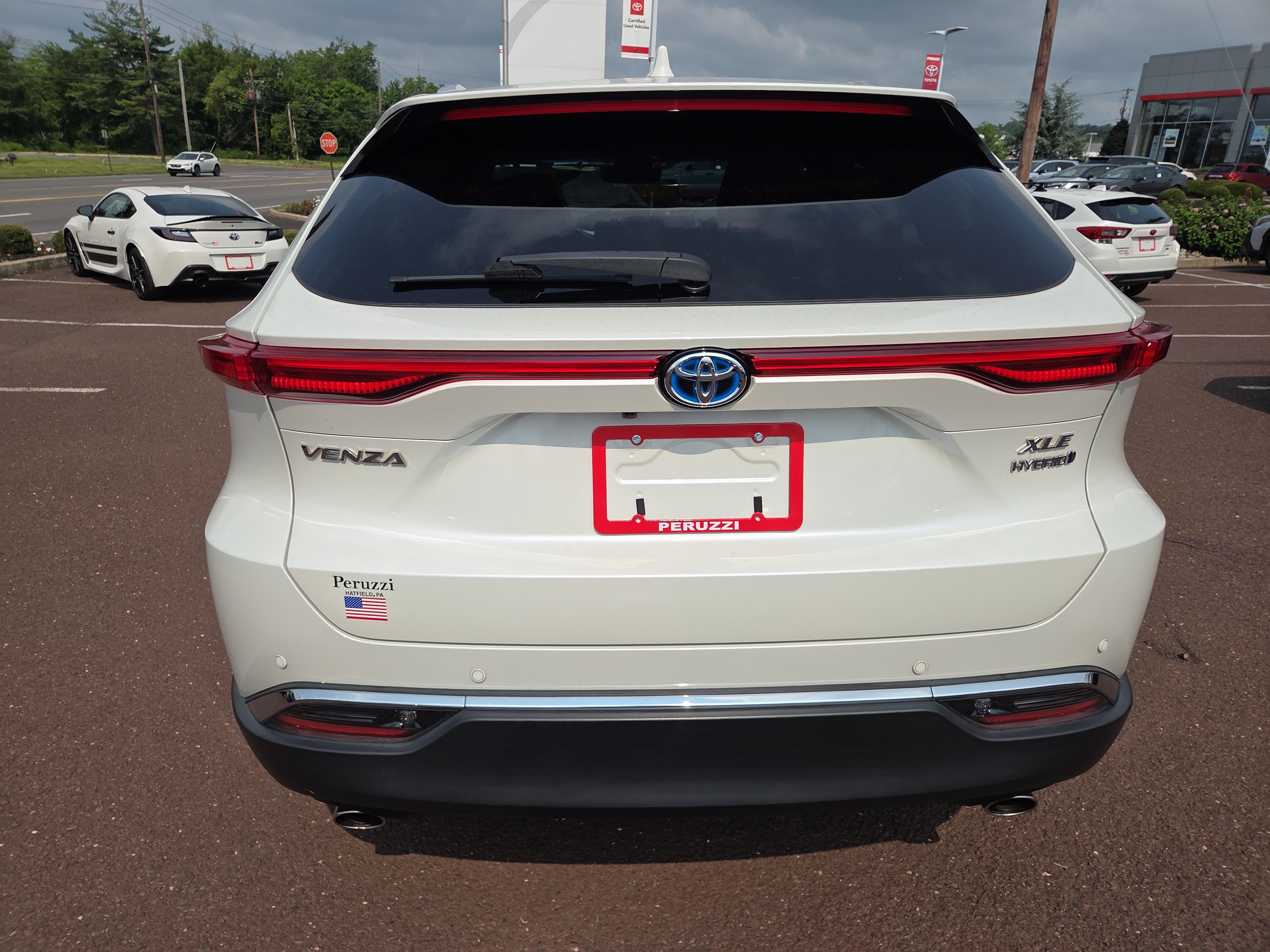 Certified 2022 Toyota Venza XLE AWD/4WD image 4