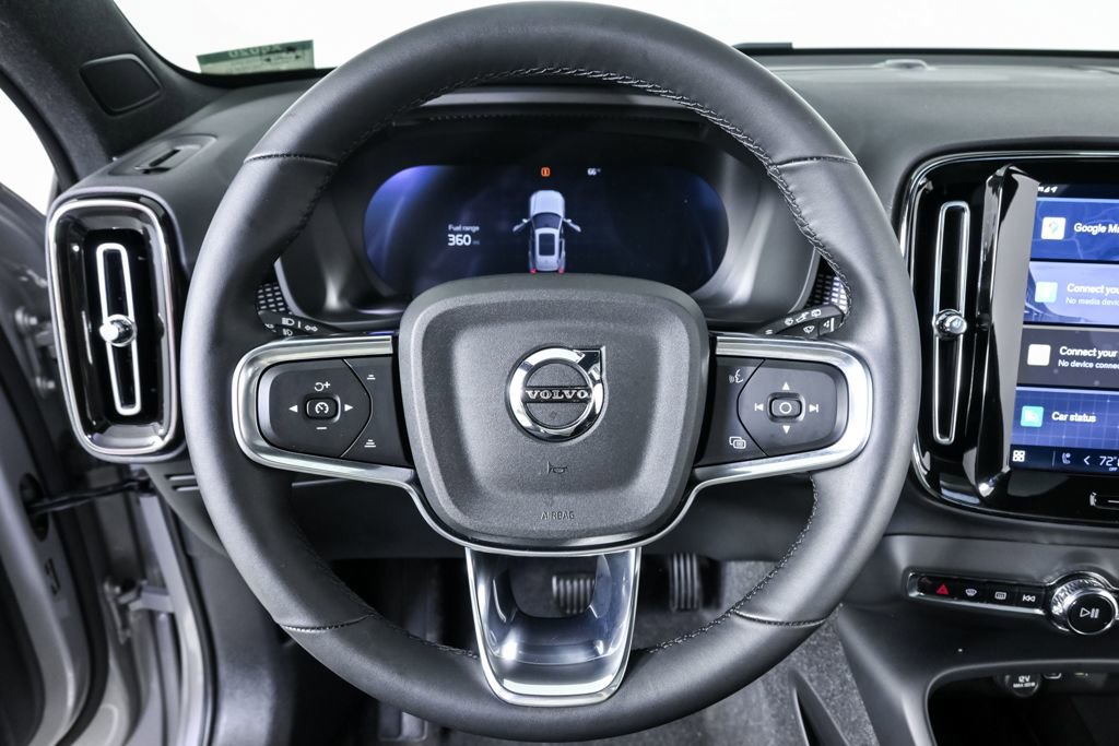 Certified 2025 Volvo XC40 B5 Plus image 10