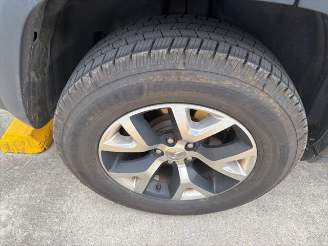 Used 2016 Jeep Cherokee Trailhawk w/ Cold Weather Group image 21