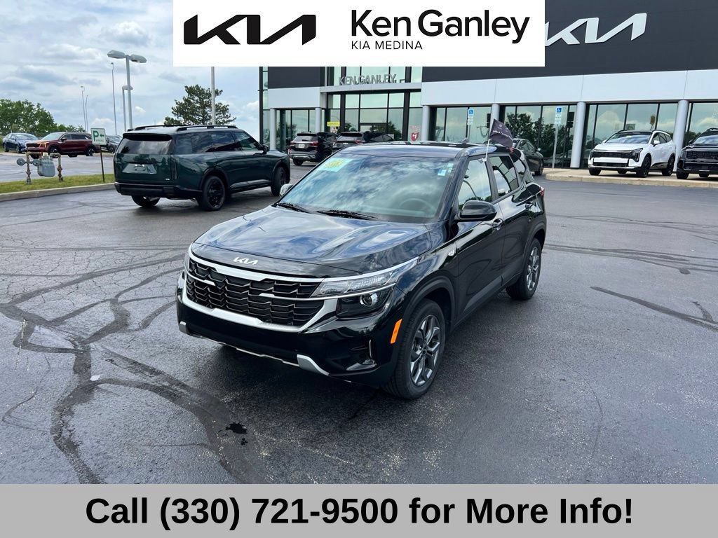 Certified 2024 Kia Seltos LX AWD/4WD image 3