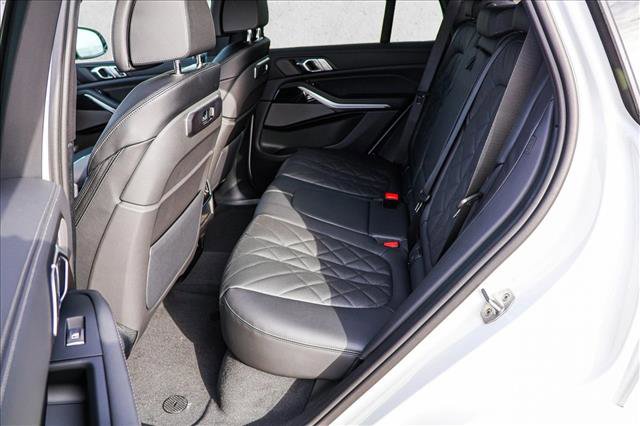 New 2026 BMW X5 xDrive50e w/ M Sport Package AWD/4WD image 19