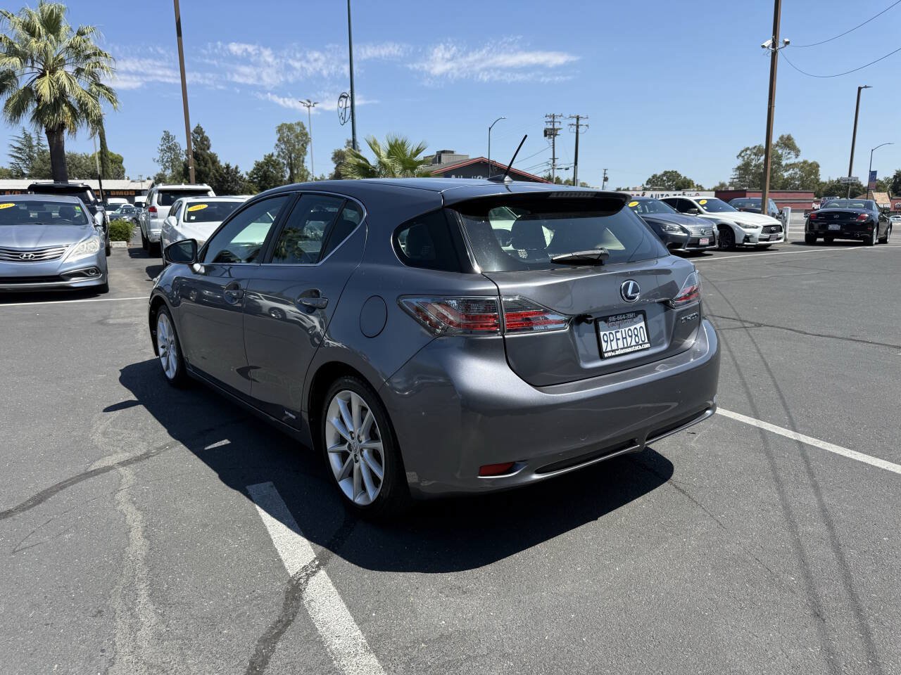 Used 2012 Lexus CT 200h Premium FWD image 4
