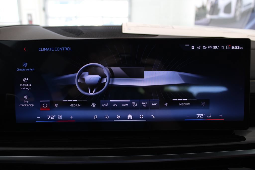 New 2027 BMW X7 M60i AWD/4WD image 7