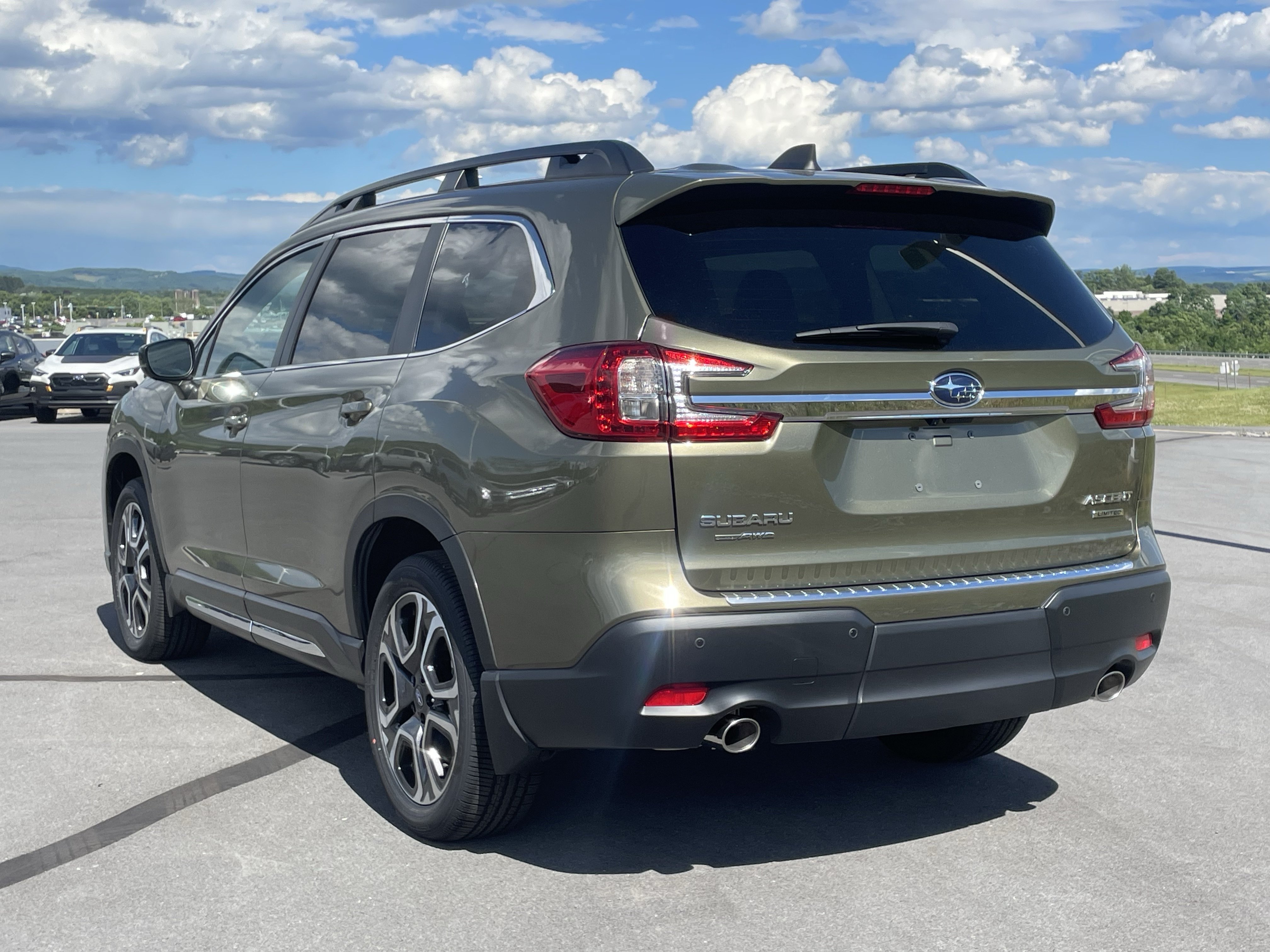 New 2026 Subaru Ascent Limited AWD/4WD image 6