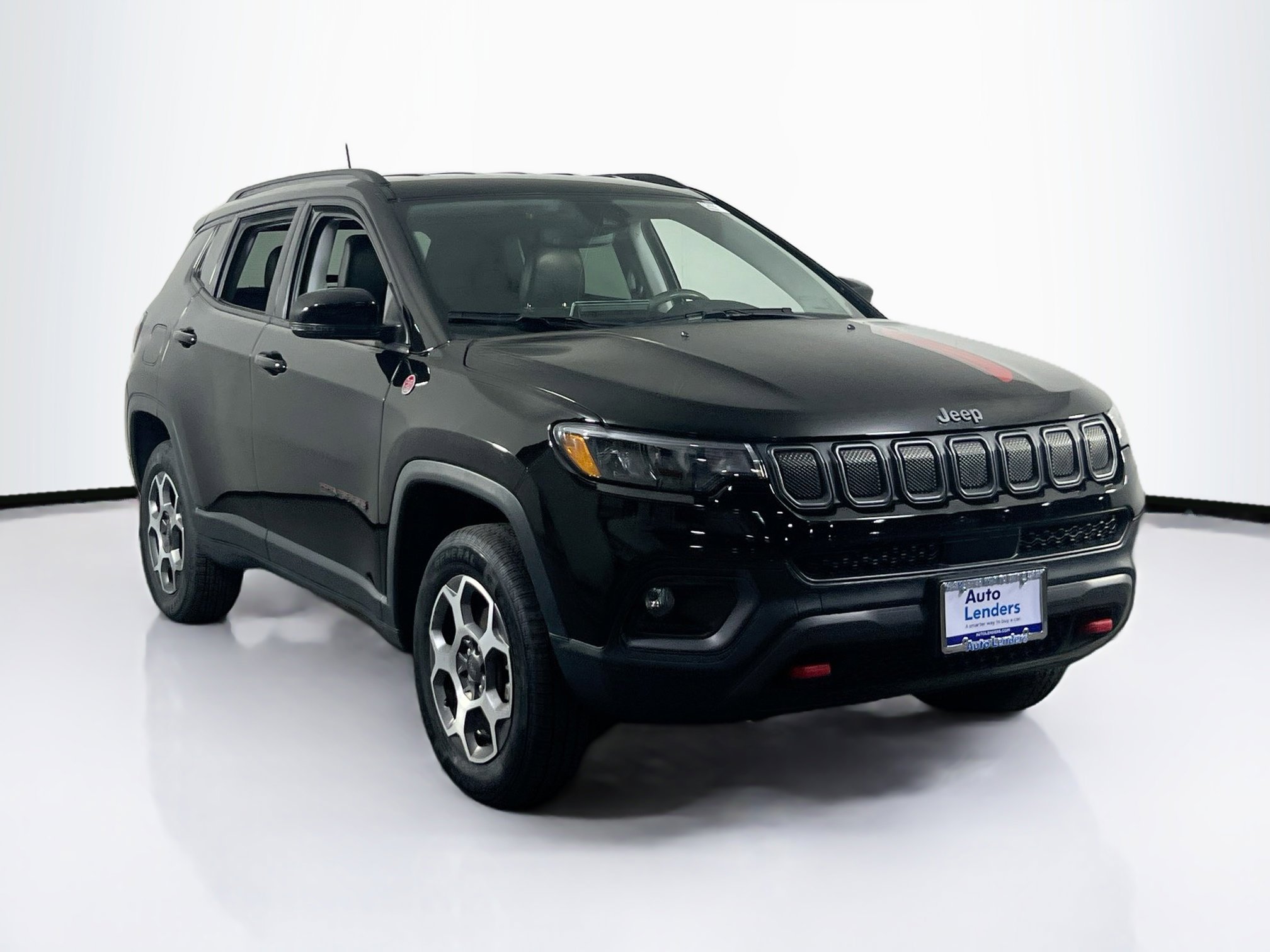 Used 2022 Jeep Compass Trailhawk AWD/4WD image 3