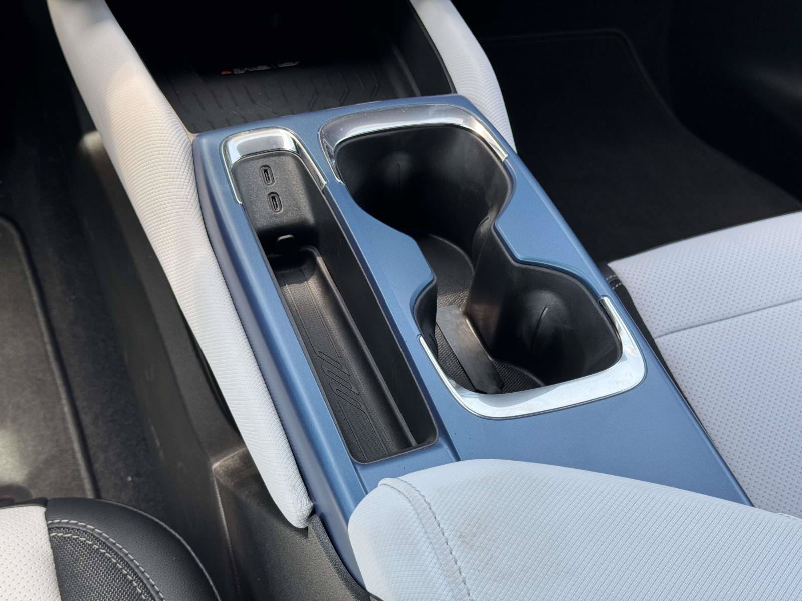 New 2026 Chevrolet Equinox EV LT AWD/4WD image 12