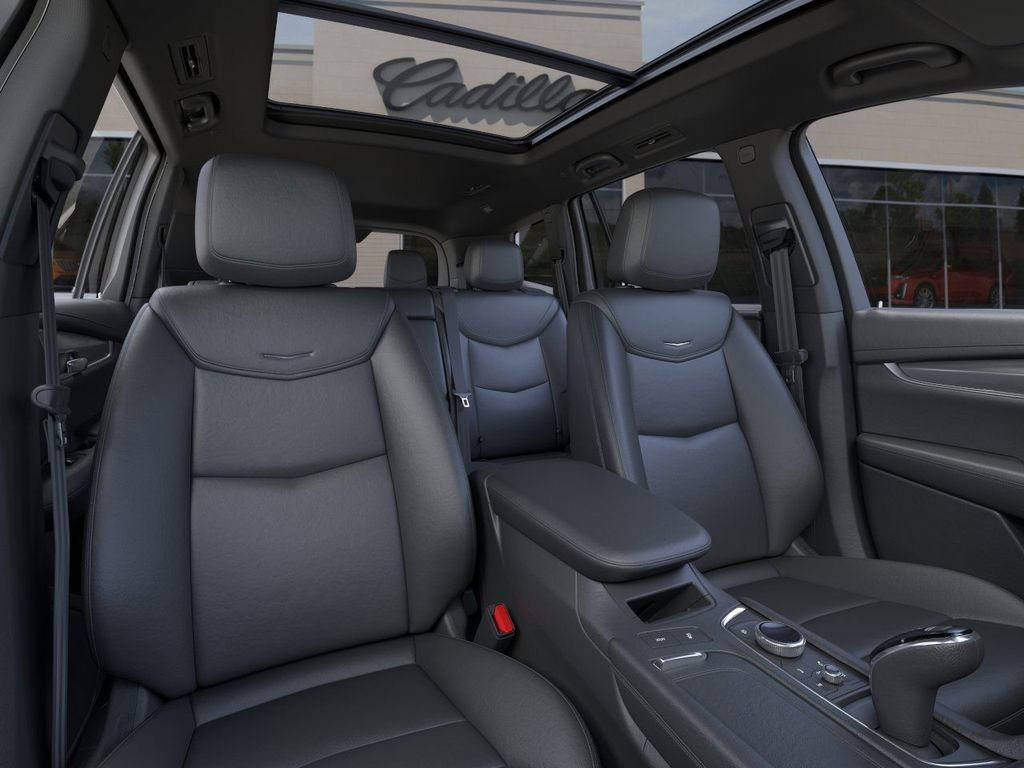 New 2025 Cadillac XT6 Luxury w/ LPO, Blue Accent Package image 16