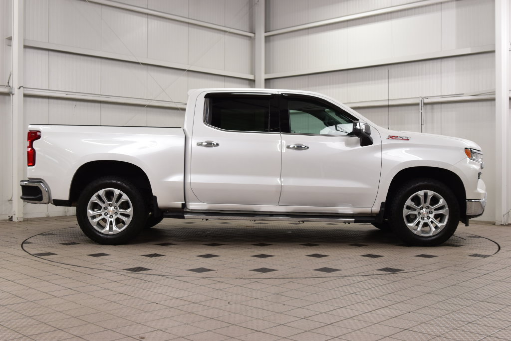 Used 2022 Chevrolet Silverado 1500 LTZ AWD/4WD image 9