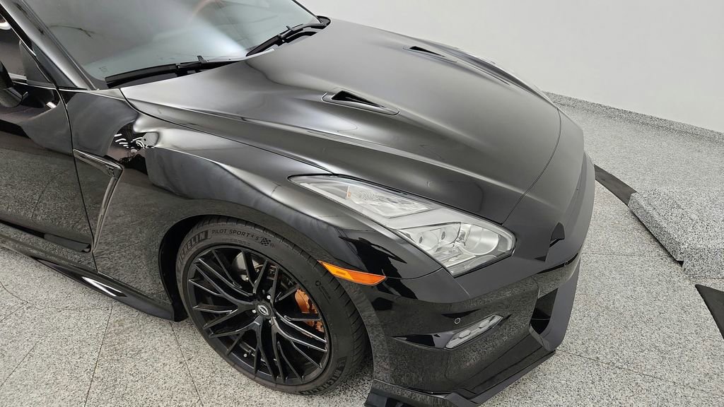 Used 2024 Nissan GT-R Premium w/ Premium Interior Package AWD/4WD image 47