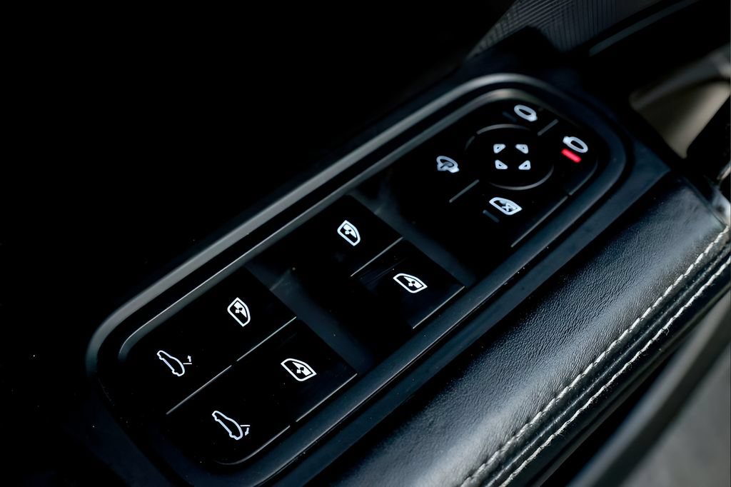Used 2023 Porsche Cayenne Turbo GT AWD/4WD image 53