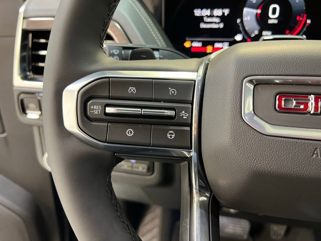 New 2026 GMC Yukon Elevation image 18