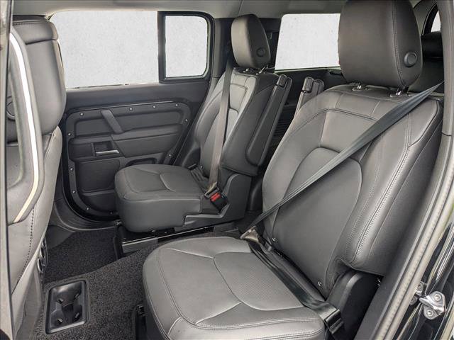 Used 2025 Land Rover Defender 130 S image 16