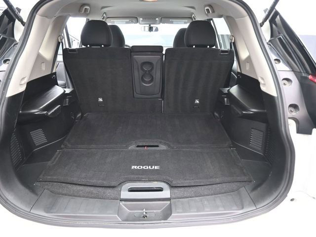Used 2018 Nissan Rogue S image 14