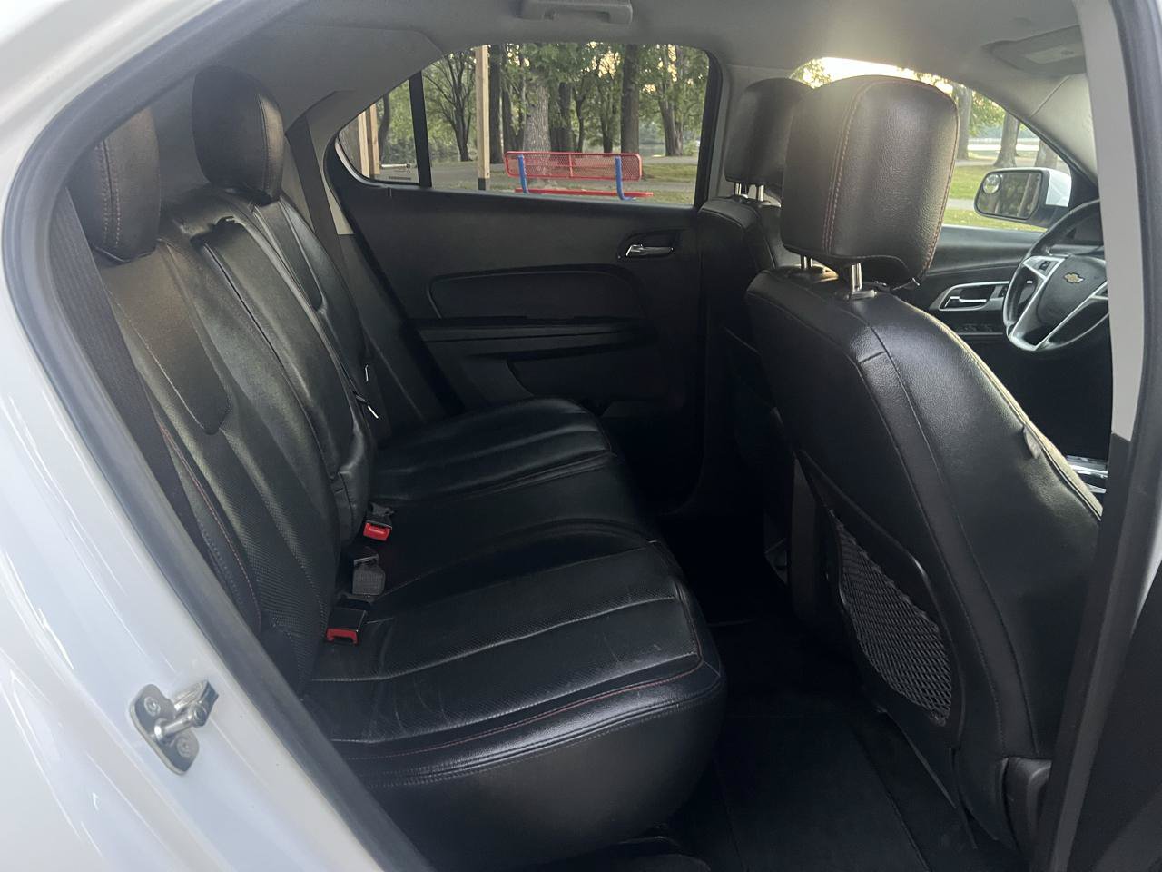Used 2014 Chevrolet Equinox LT w/ Driver Convenience Package AWD/4WD image 27