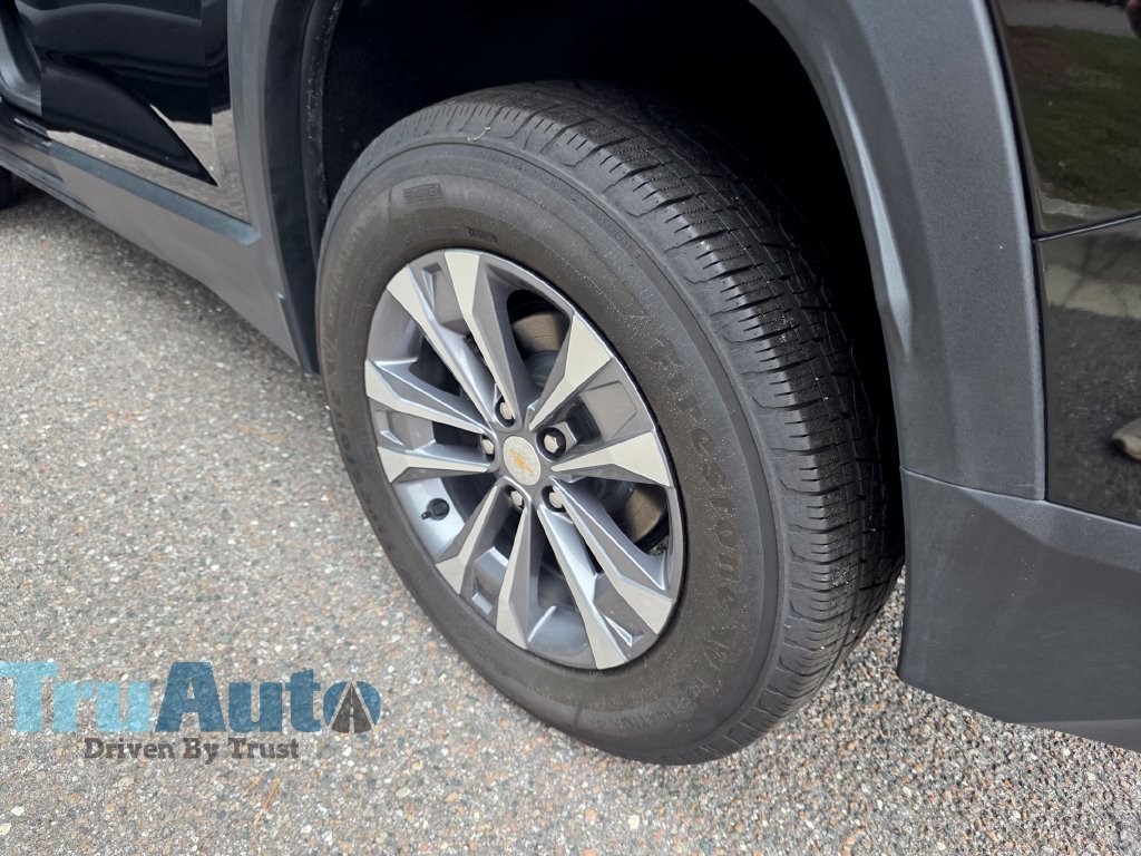 Used 2026 Chevrolet Equinox LT w/ Convenience Package II FWD image 21