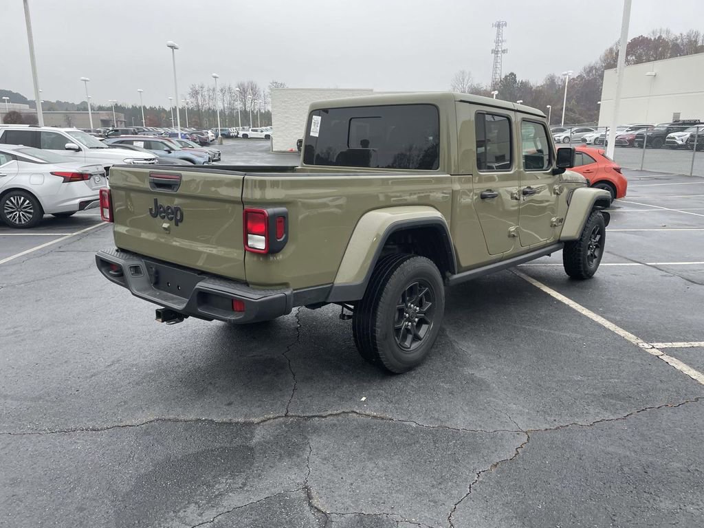 Used 2025 Jeep Gladiator Sport image 10